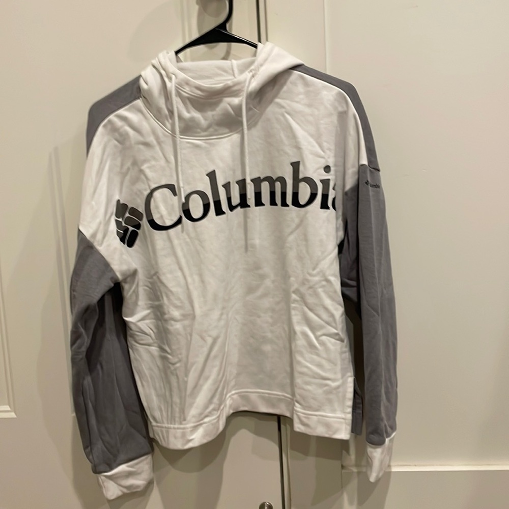 Columbia Sweatshirt